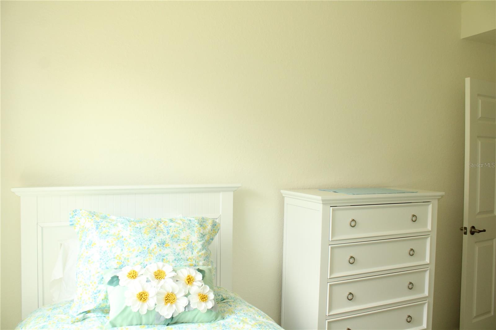 LAKEWOOD NATIONAL - Residential Lease