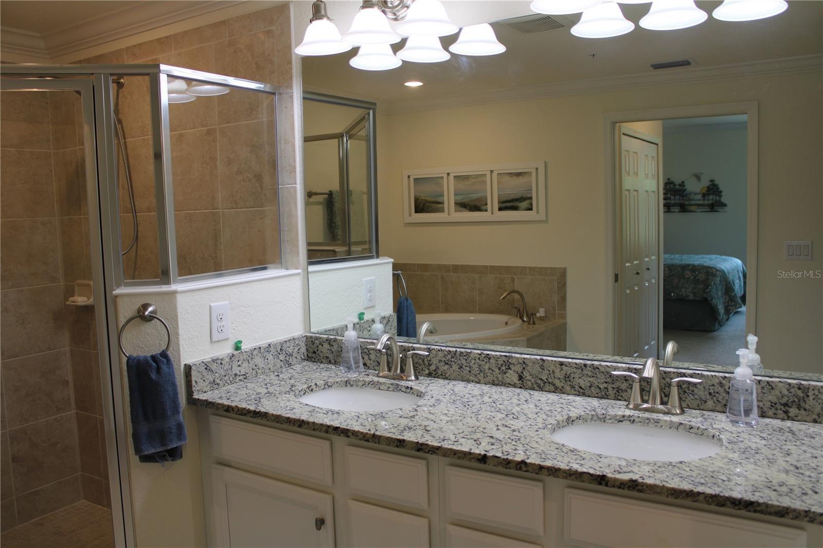 LAKEWOOD NATIONAL - Residential Lease