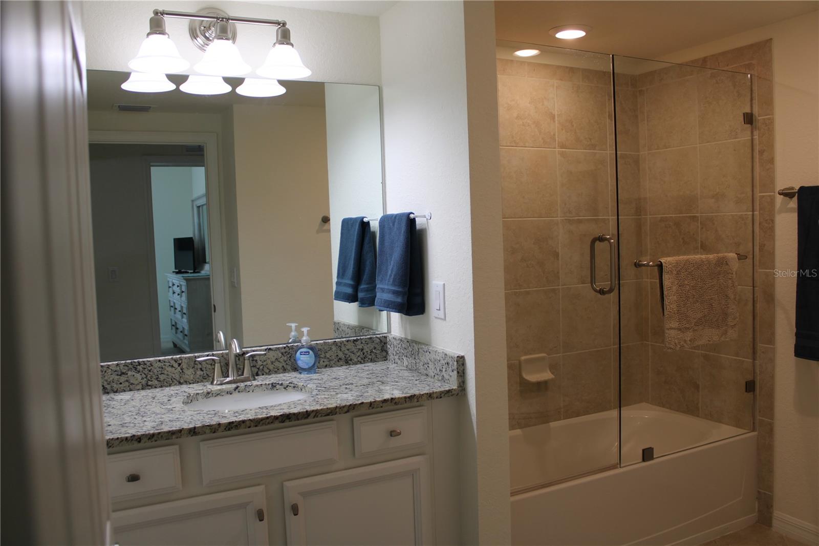 LAKEWOOD NATIONAL - Residential Lease