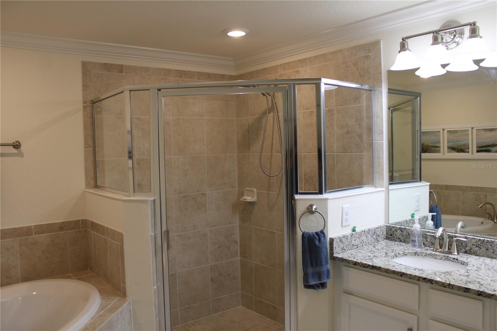 LAKEWOOD NATIONAL - Residential Lease