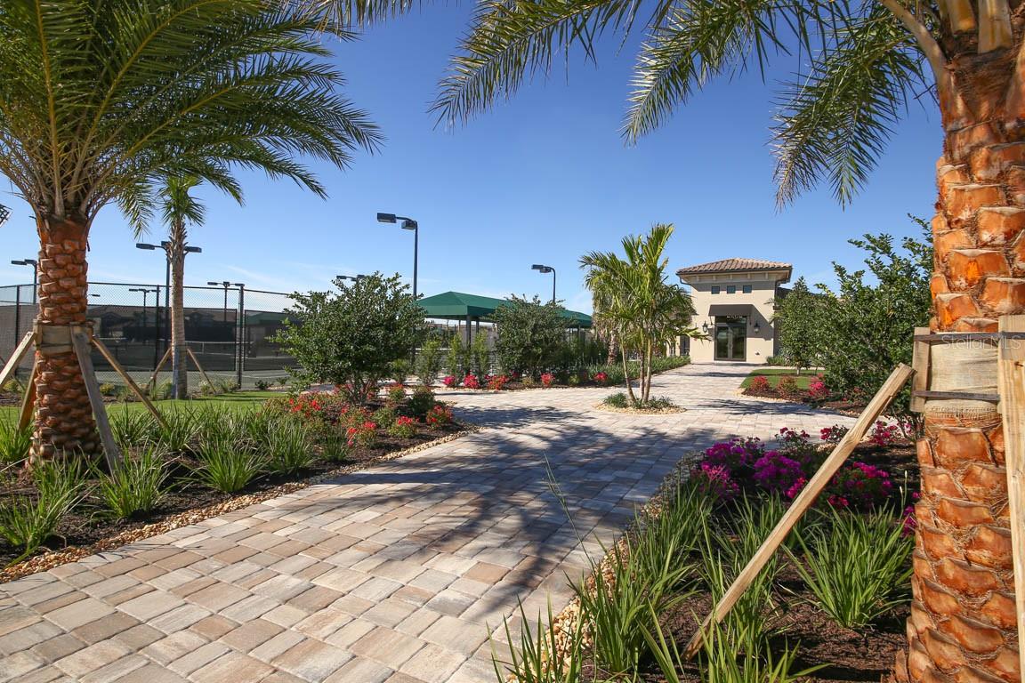 LAKEWOOD NATIONAL - Residential Lease