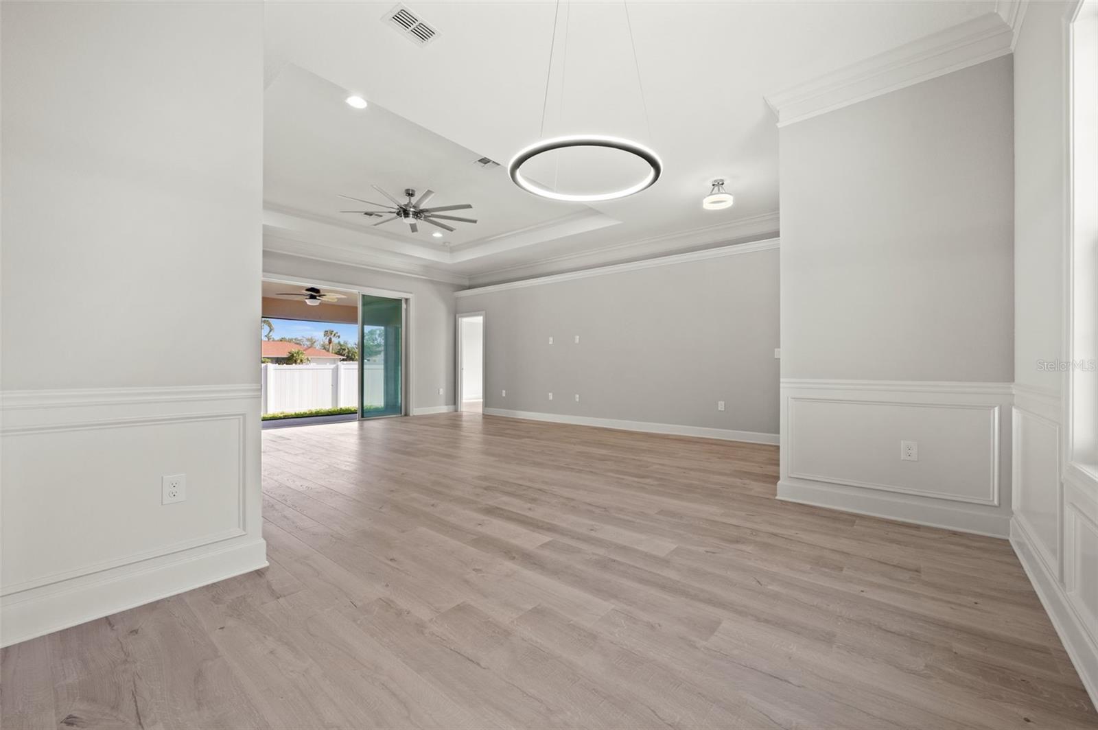 SOUTH VENICE - Residential