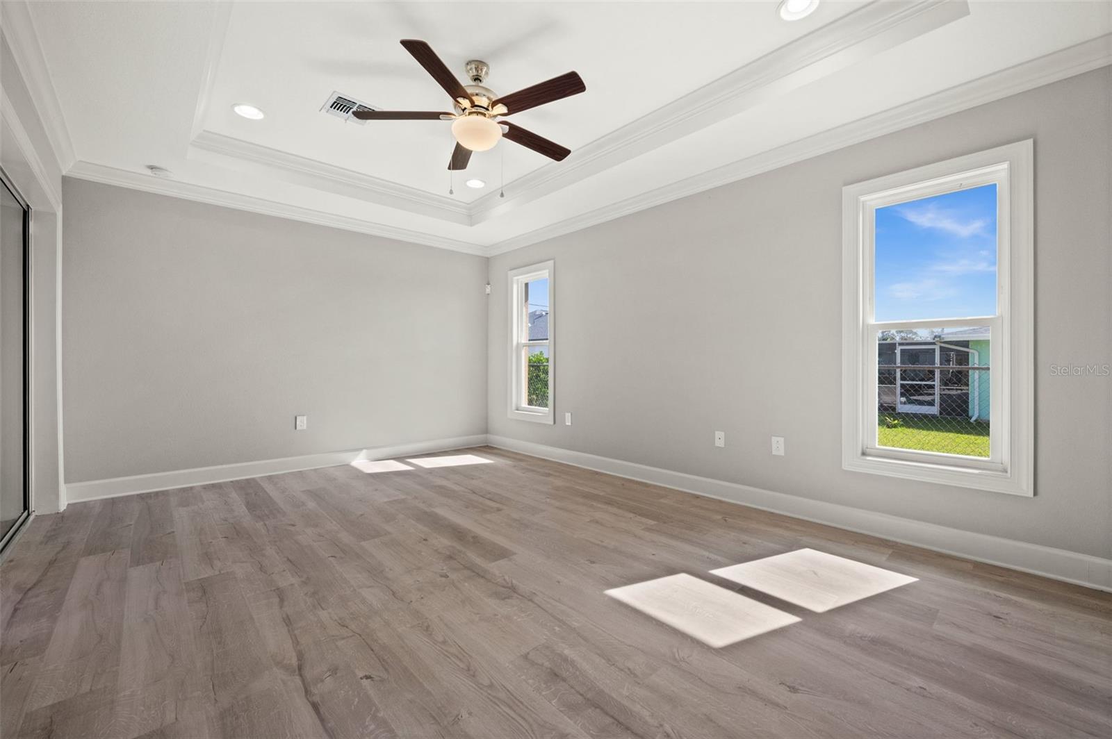 SOUTH VENICE - Residential