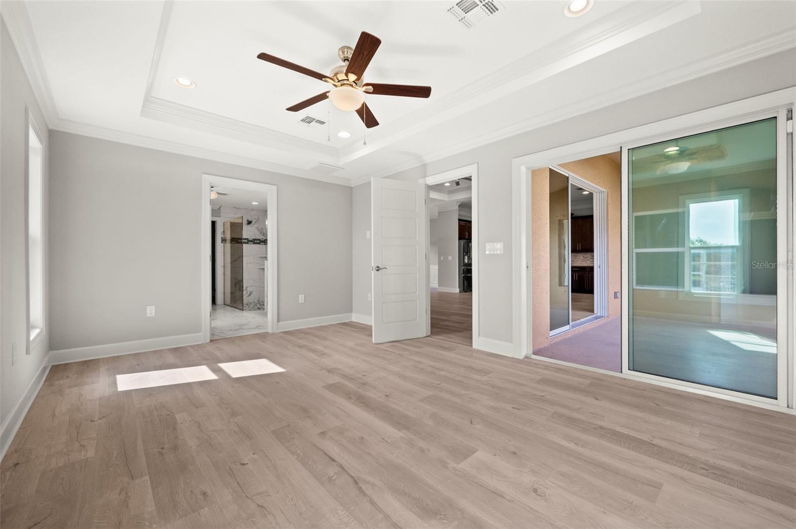 SOUTH VENICE - Residential