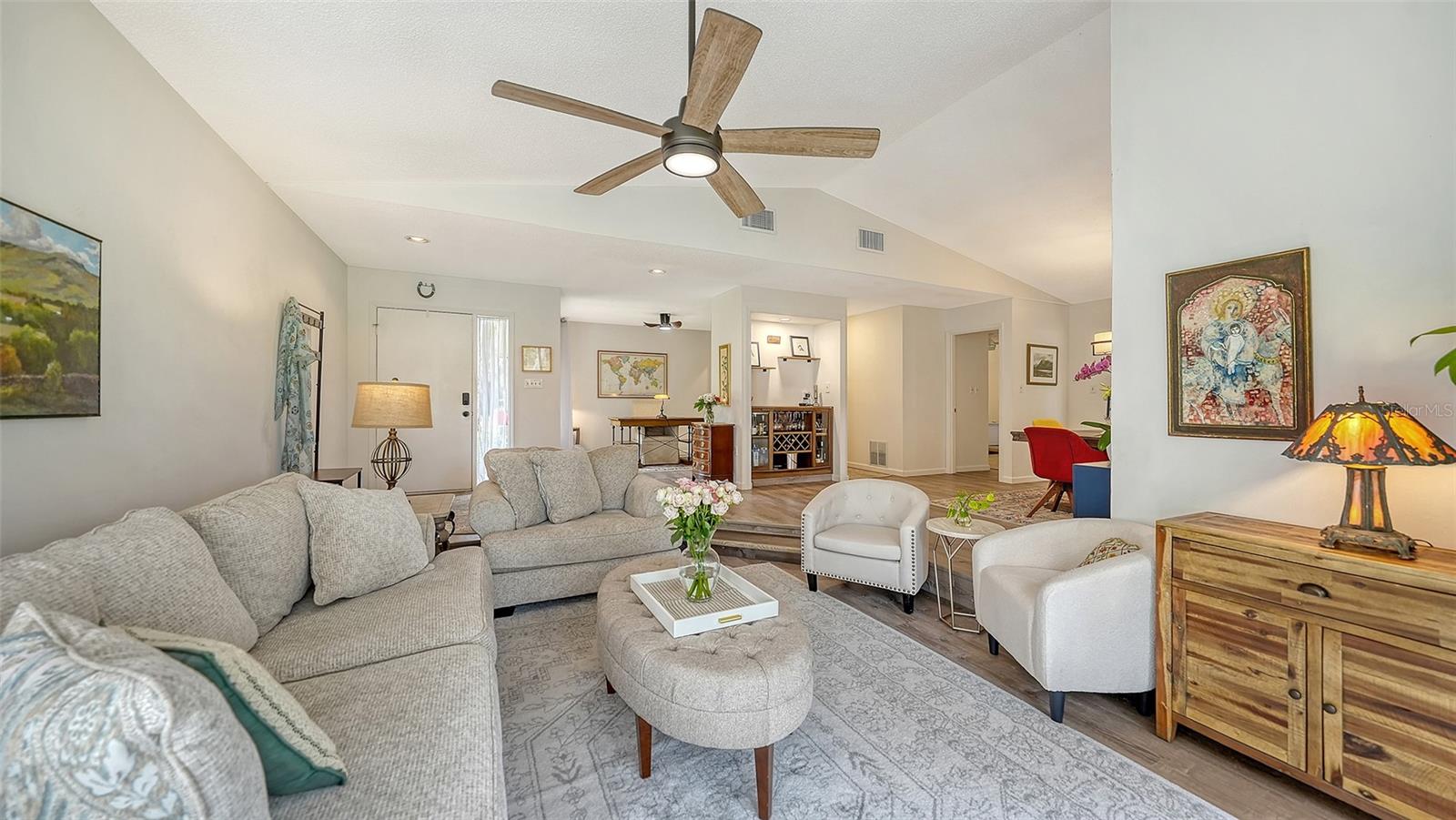 HAMMOCKS II - Residential