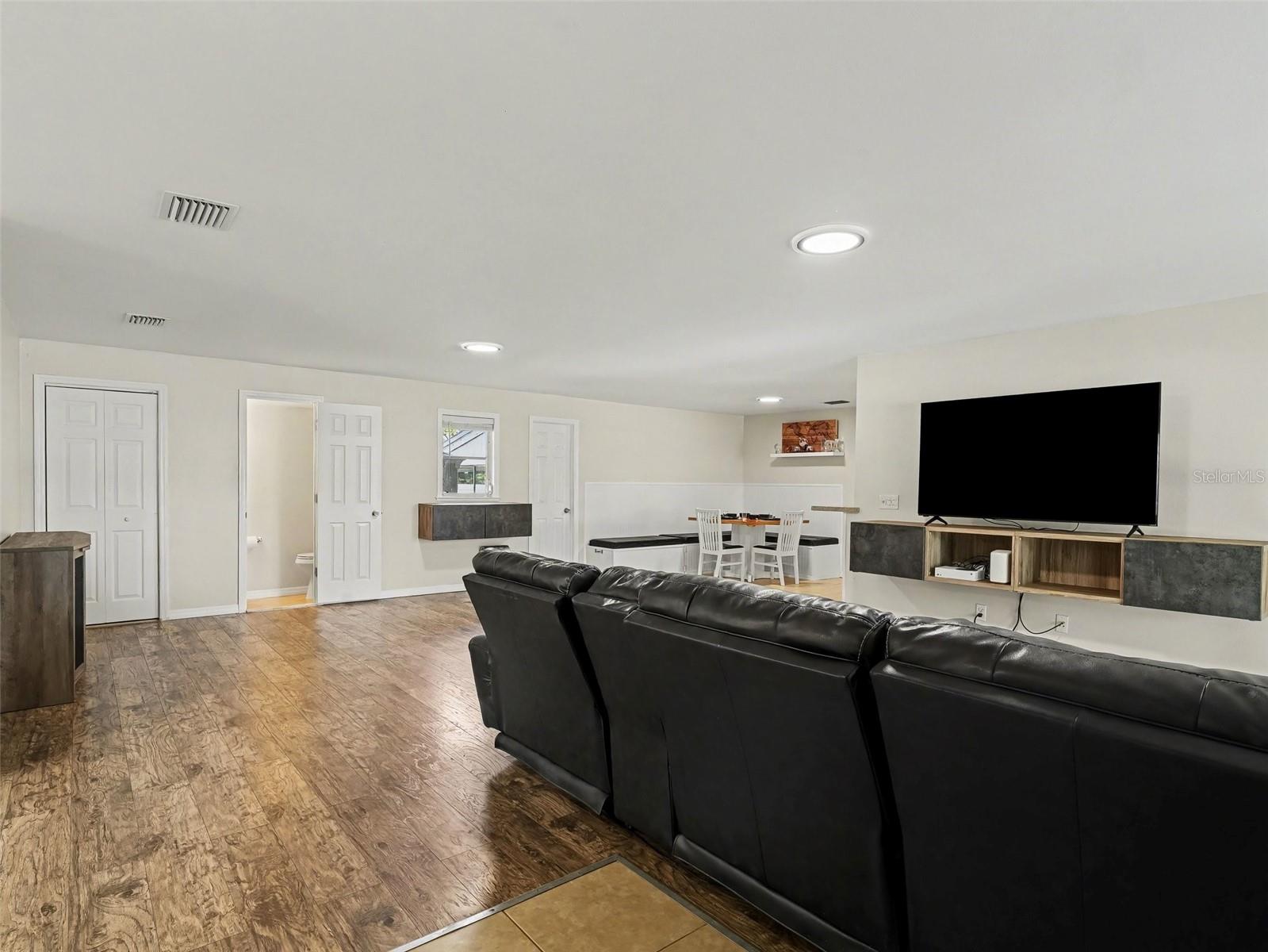 BELLEVUE TERRACE - Residential