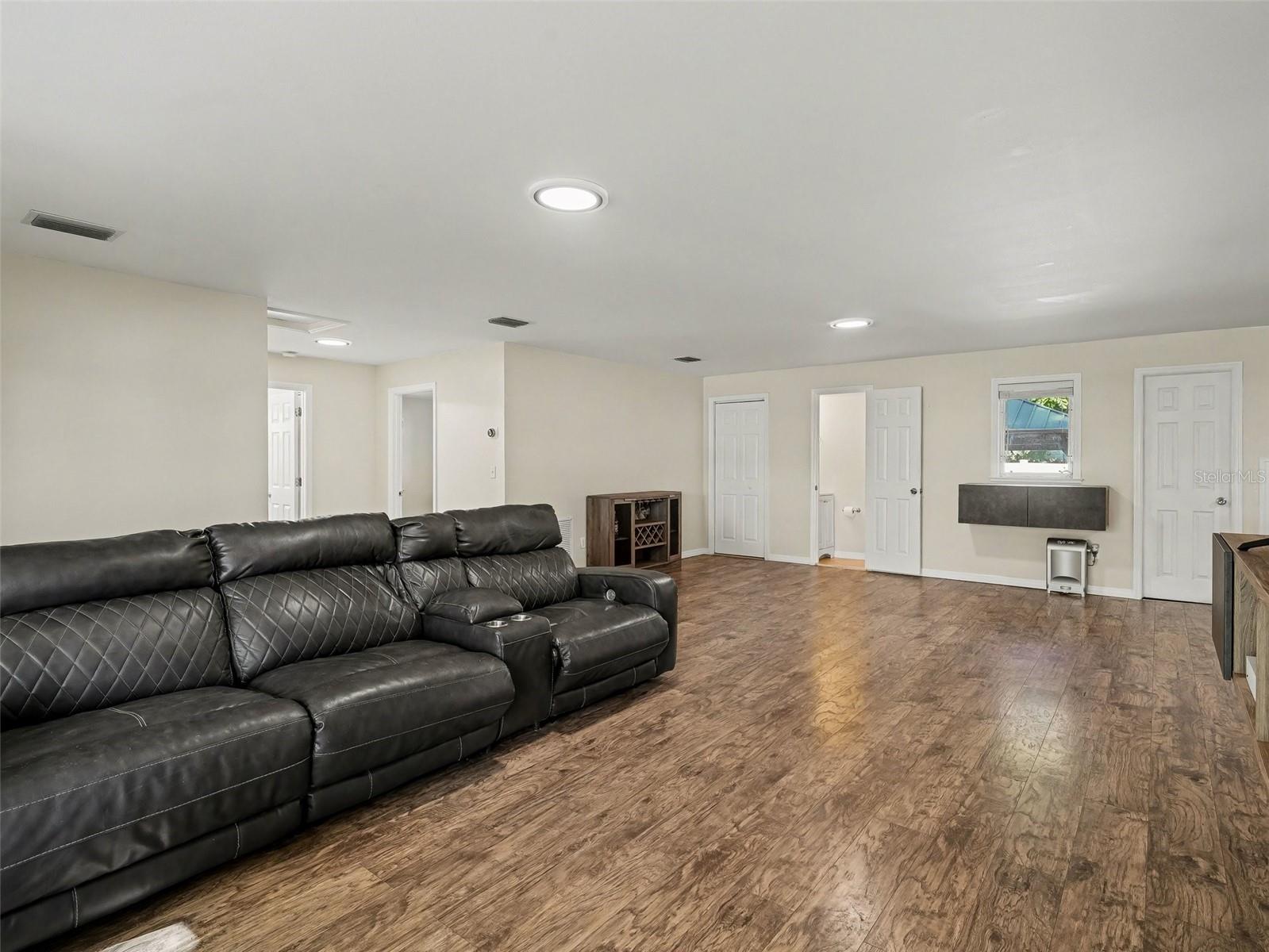 BELLEVUE TERRACE - Residential