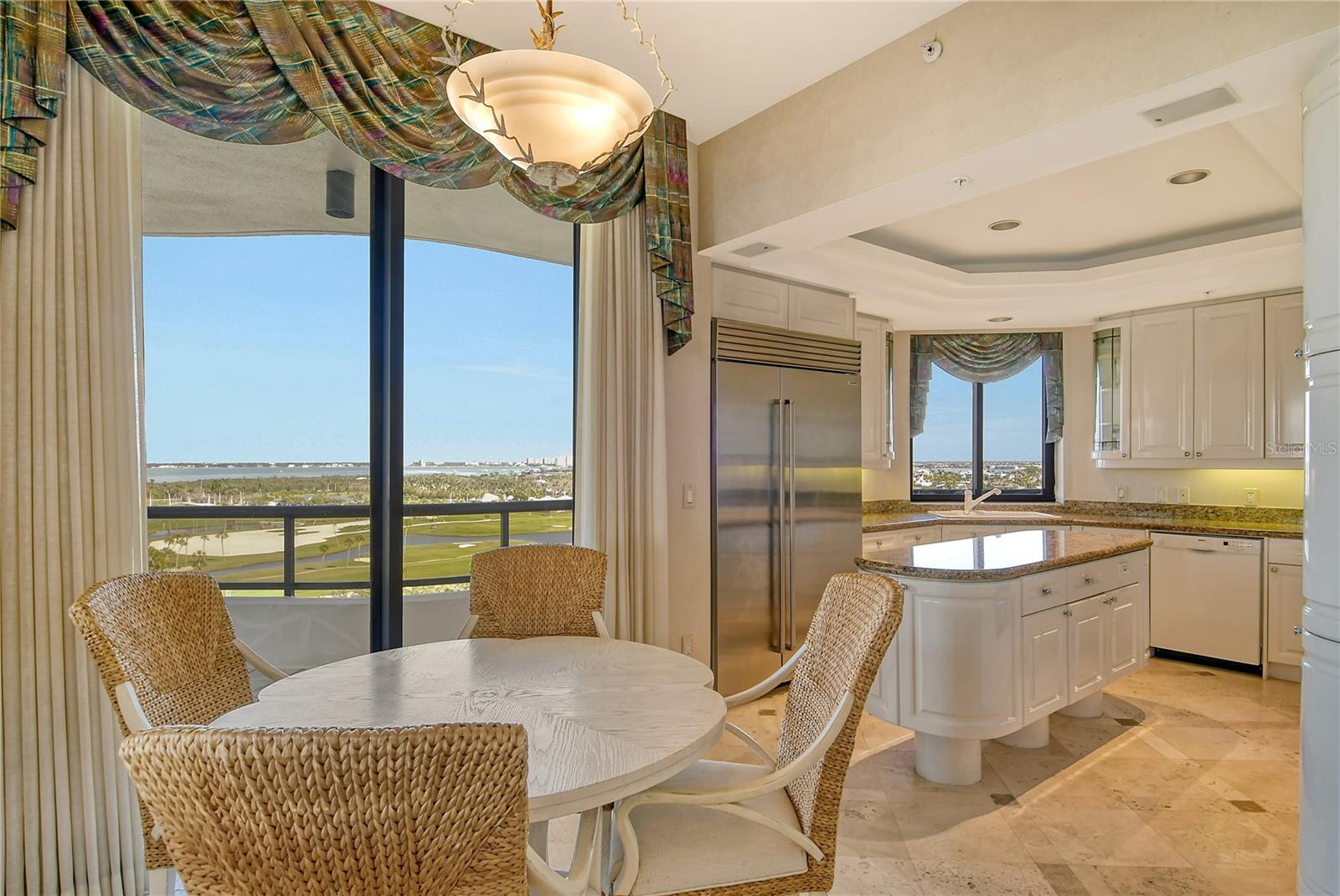 L AMBIANCE AT LONGBOAT KEY CLUB PH 02 - Residential