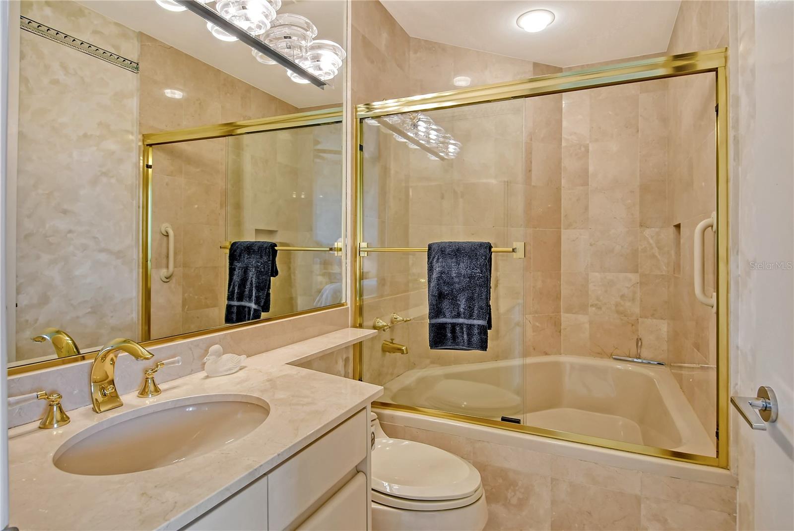 L AMBIANCE AT LONGBOAT KEY CLUB PH 02 - Residential