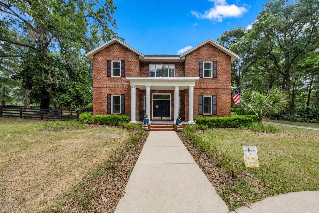 Photo of 9175 SE 7th Avenue Road, Ocala, FL 34480 (MLS # OM723244)