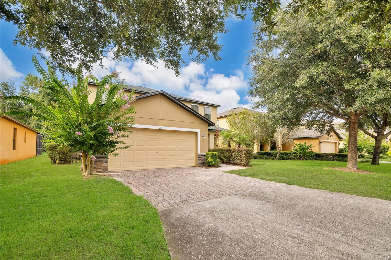 1037 CYPRESS POINTE BOULEVARD