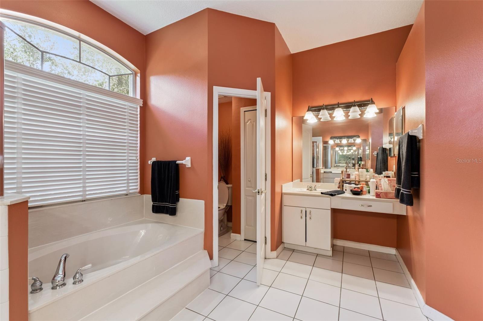 WINDING HOLLOW UNIT 2 - Residential