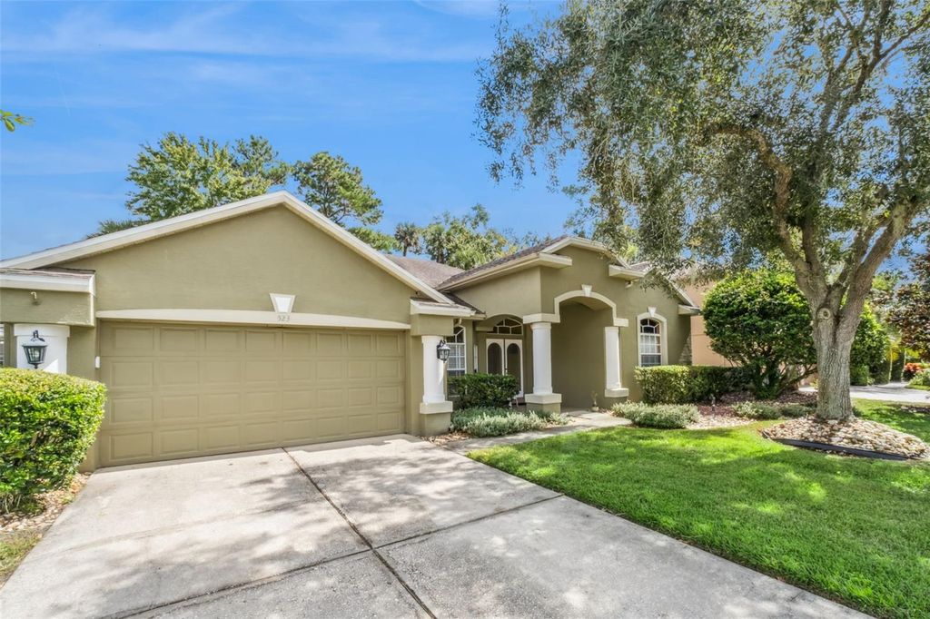 Photo of 523 Saddlewood Lane, Winter Springs, FL 32708 (MLS # S5137395)
