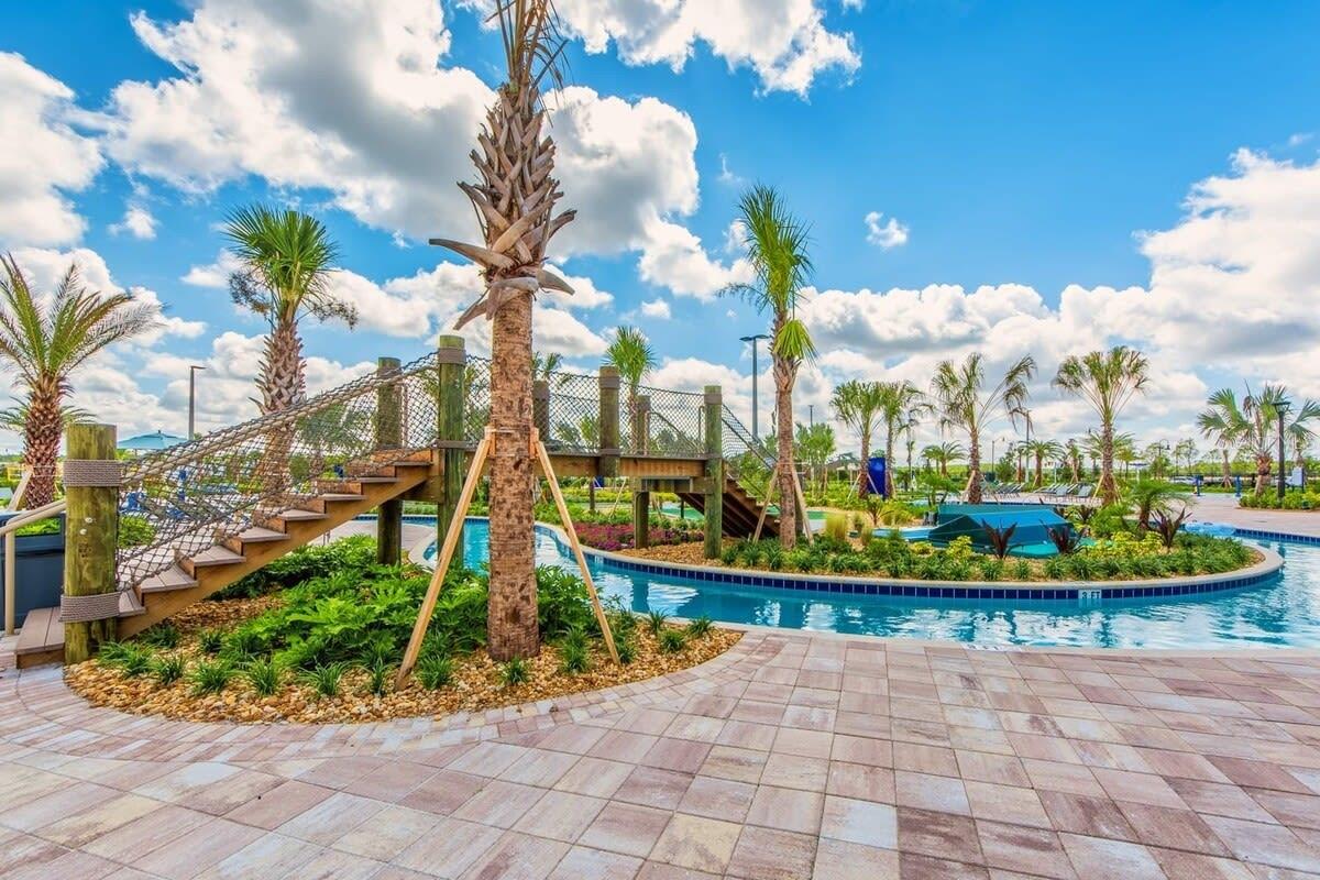 STOREY LAKE PH 3 - Residential