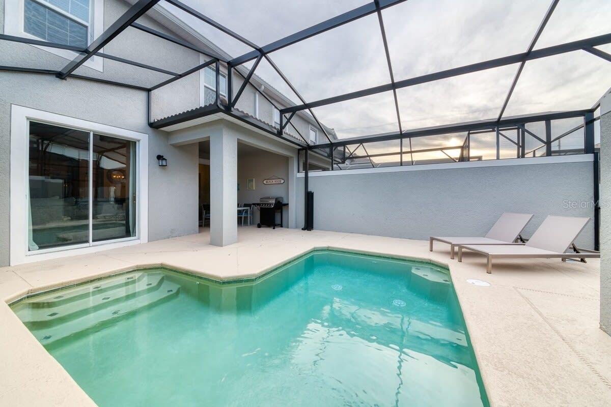 STOREY LAKE PH 3 - Residential