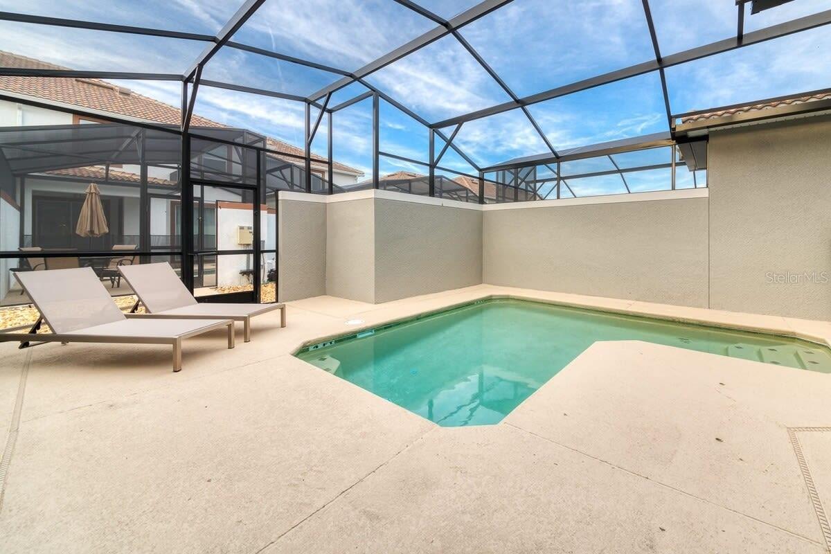 STOREY LAKE PH 3 - Residential