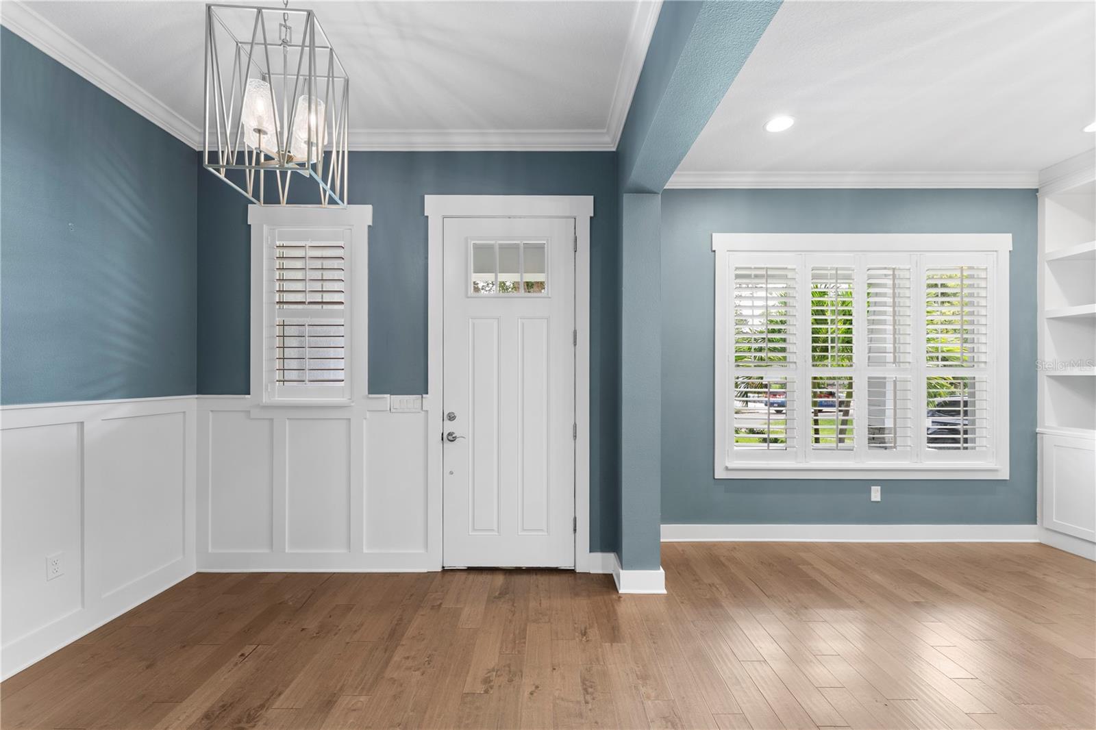 3611 W ROYAL PALM CIRCLE