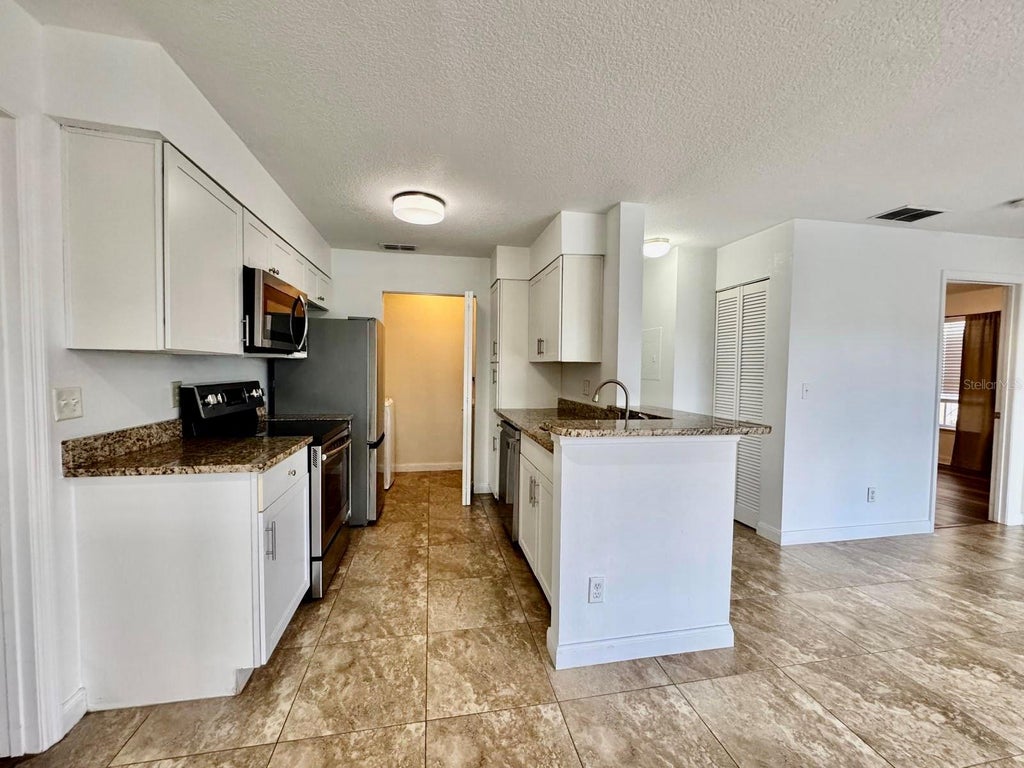 Photo of 1079 S Hiawassee Road #1112, Orlando, FL 32835 (MLS # S5155668)