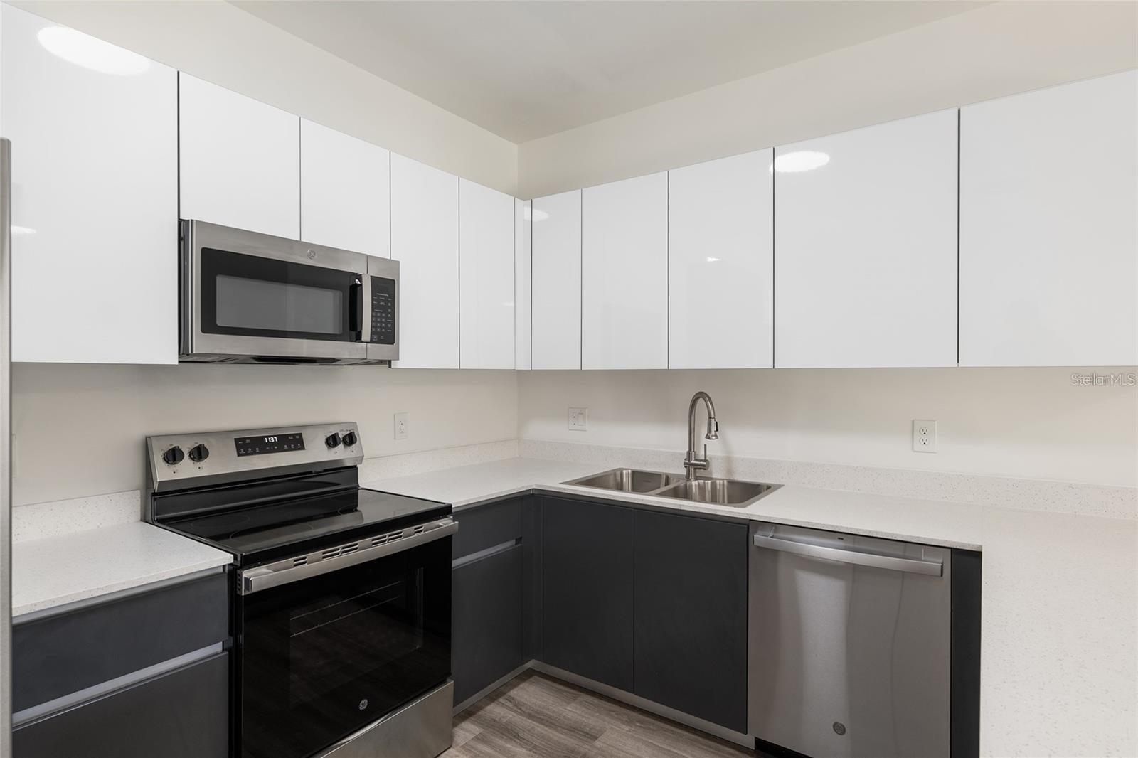 1581 NW 29TH ROAD 8