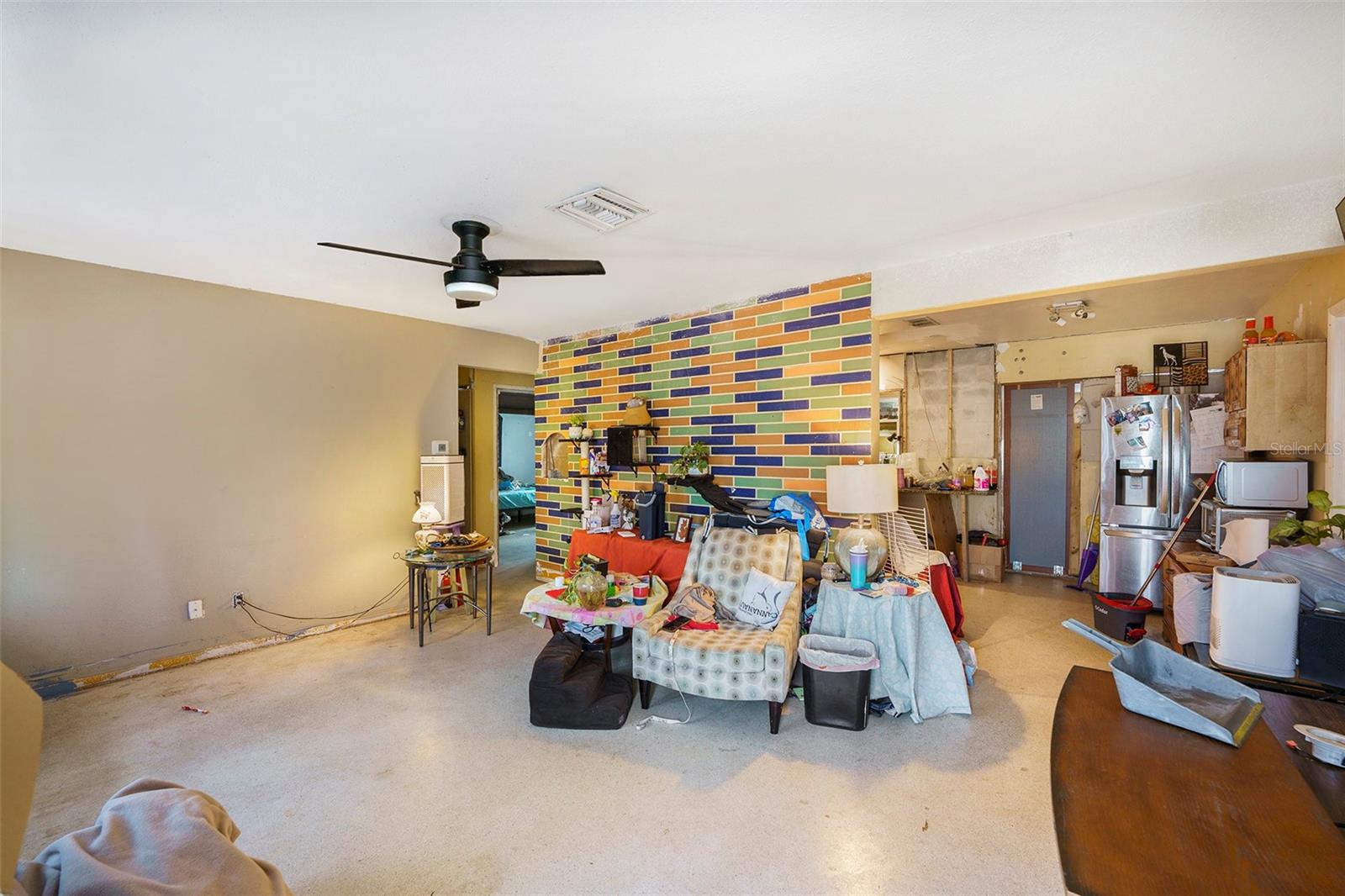 2078 SHADOW LANE