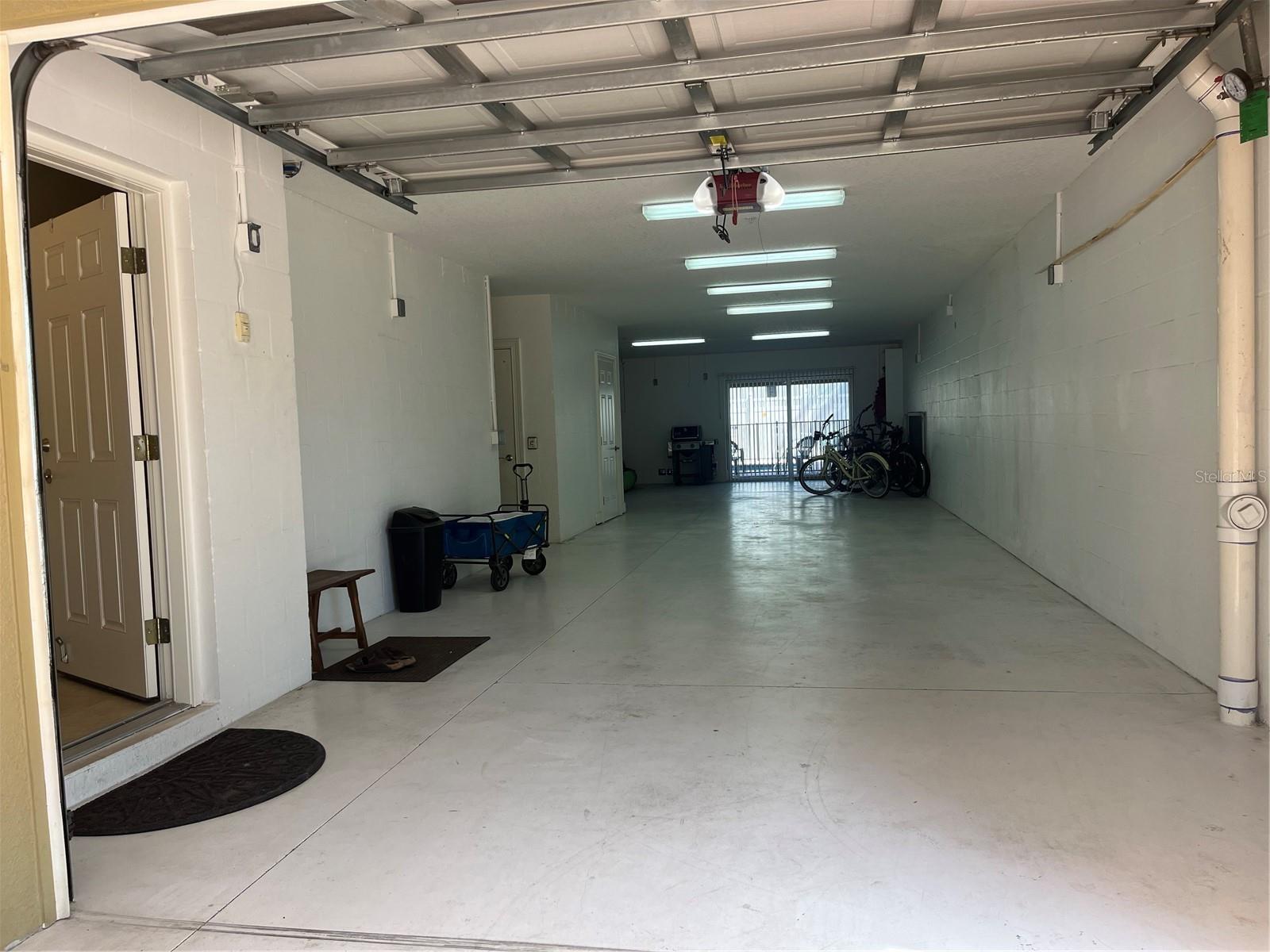 300 CAPRI BLVD - Residential Lease