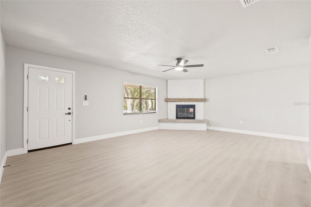 Photo of 5164 Lakewood Drive, Dade City, FL 33523 (MLS # TB8437218)