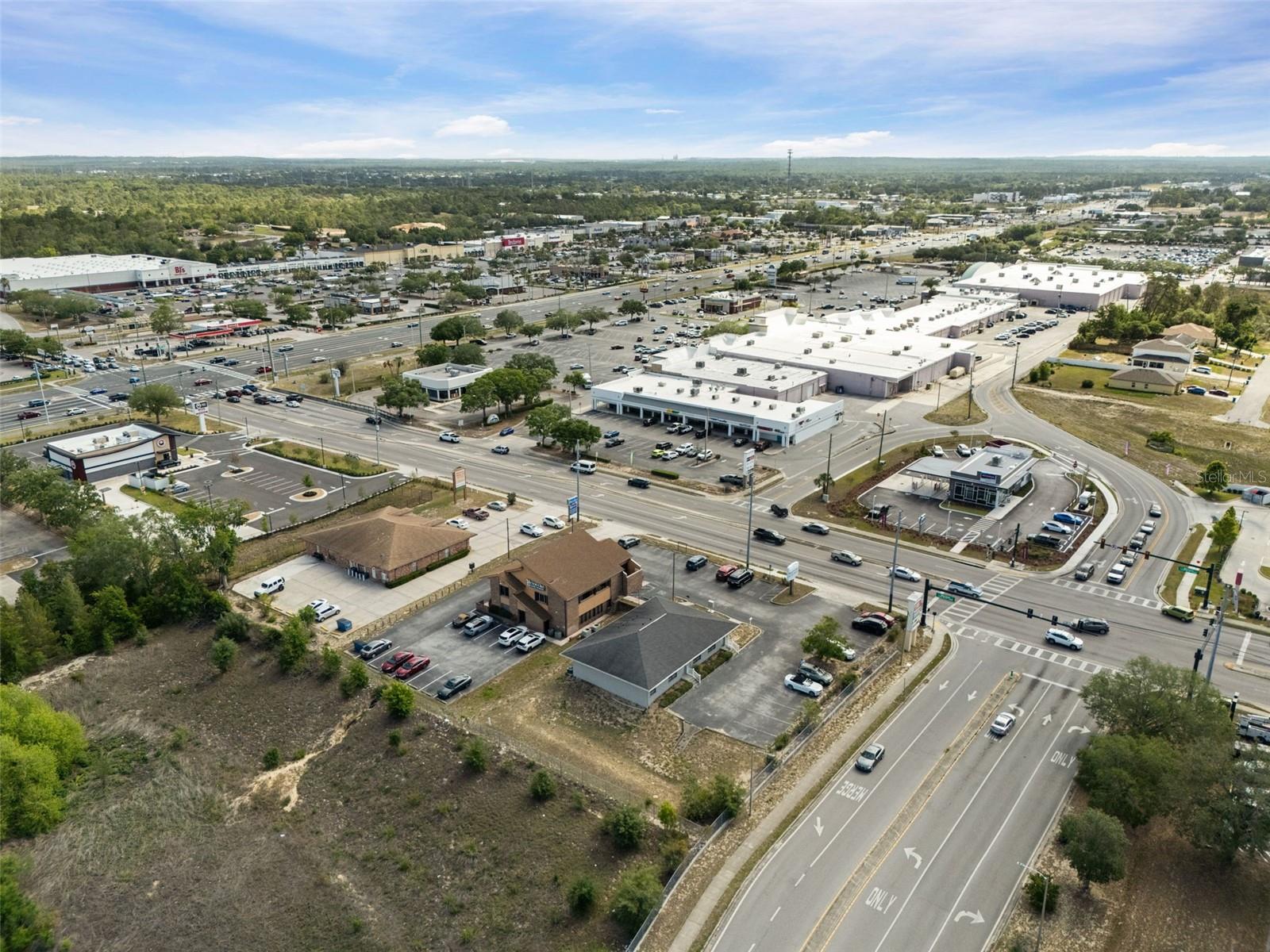 SPRING HILL - Commercial Lease