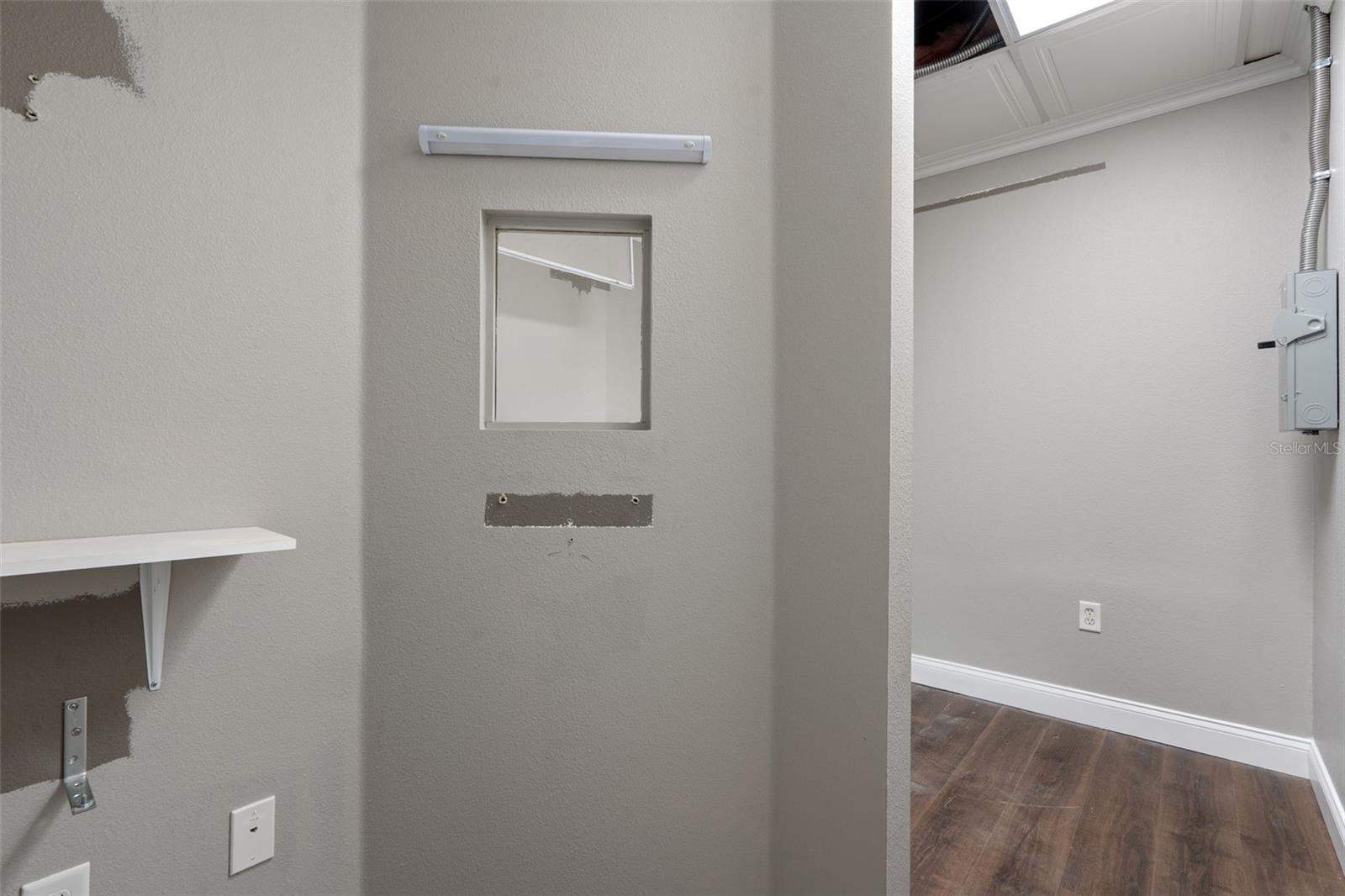 SPRING HILL - Commercial Lease