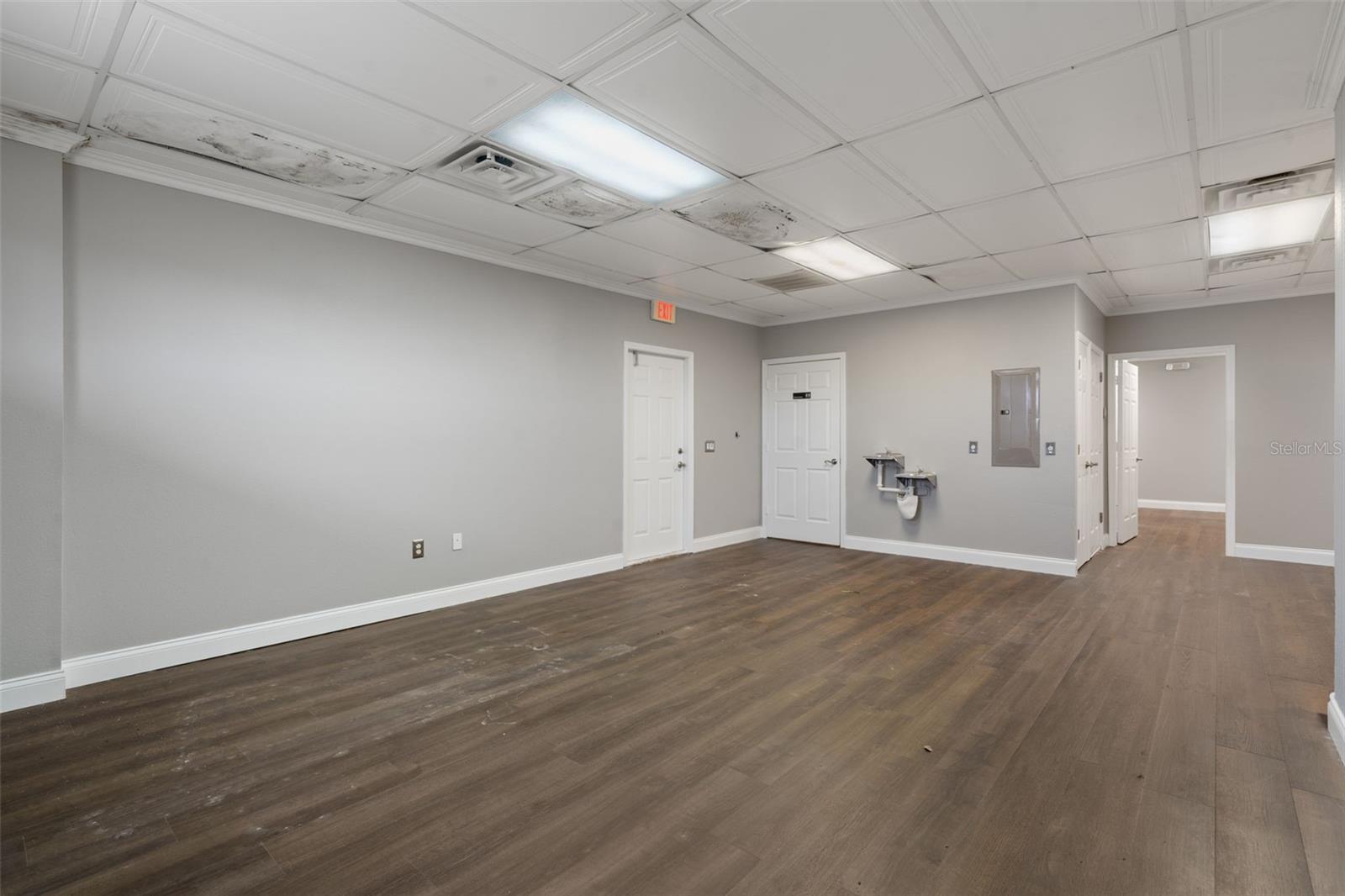 SPRING HILL - Commercial Lease