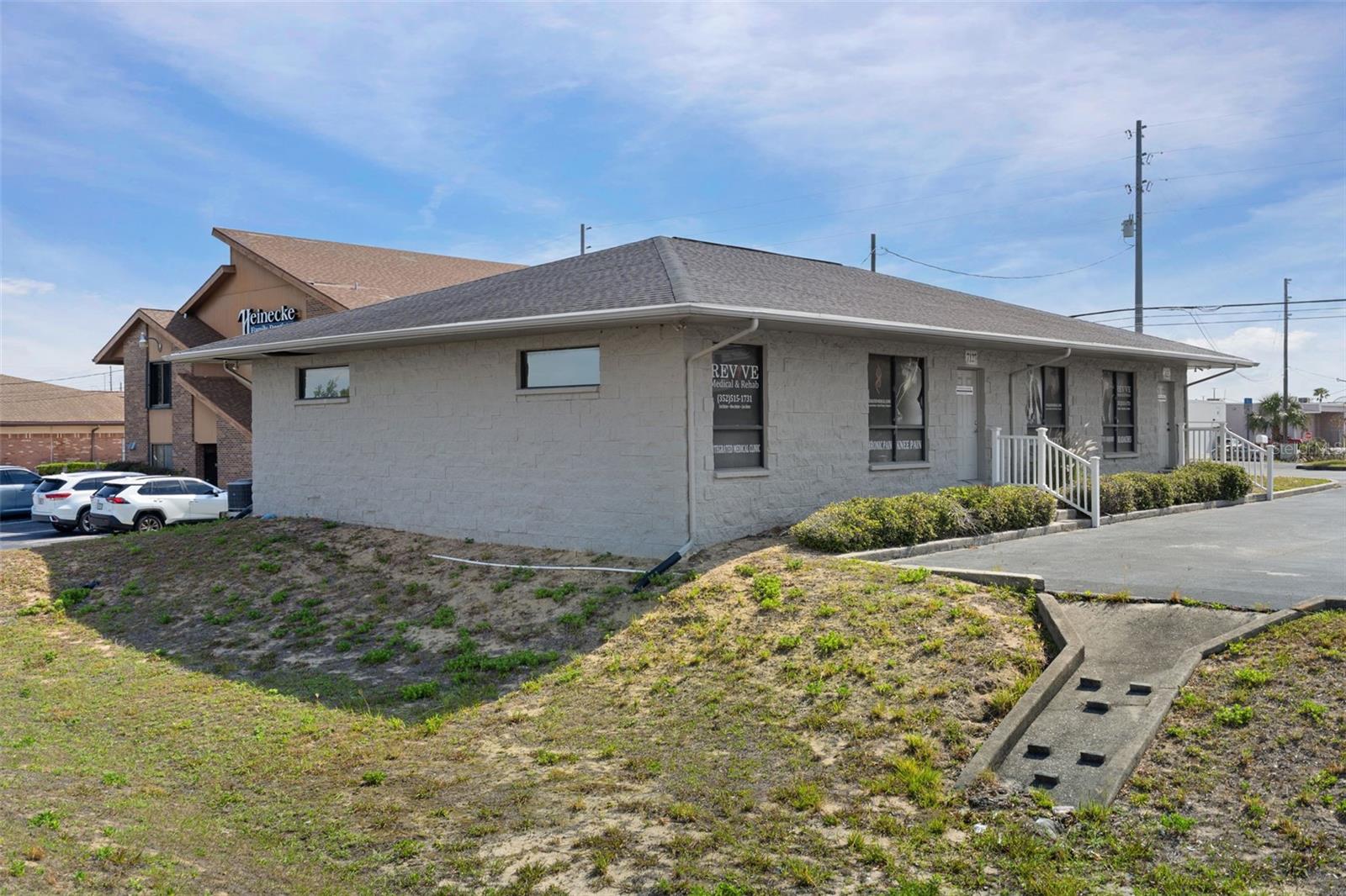 SPRING HILL - Commercial Lease
