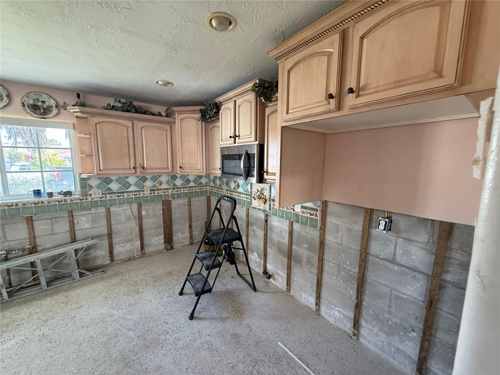 NORTH UNIT 1 - Residential