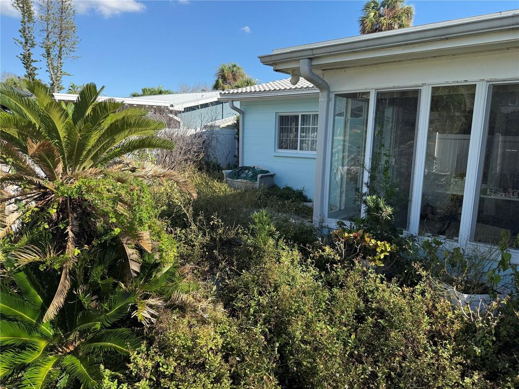 Photo of 631 77th Avenue, St Pete Beach, FL 33706 (MLS # TB8443531)