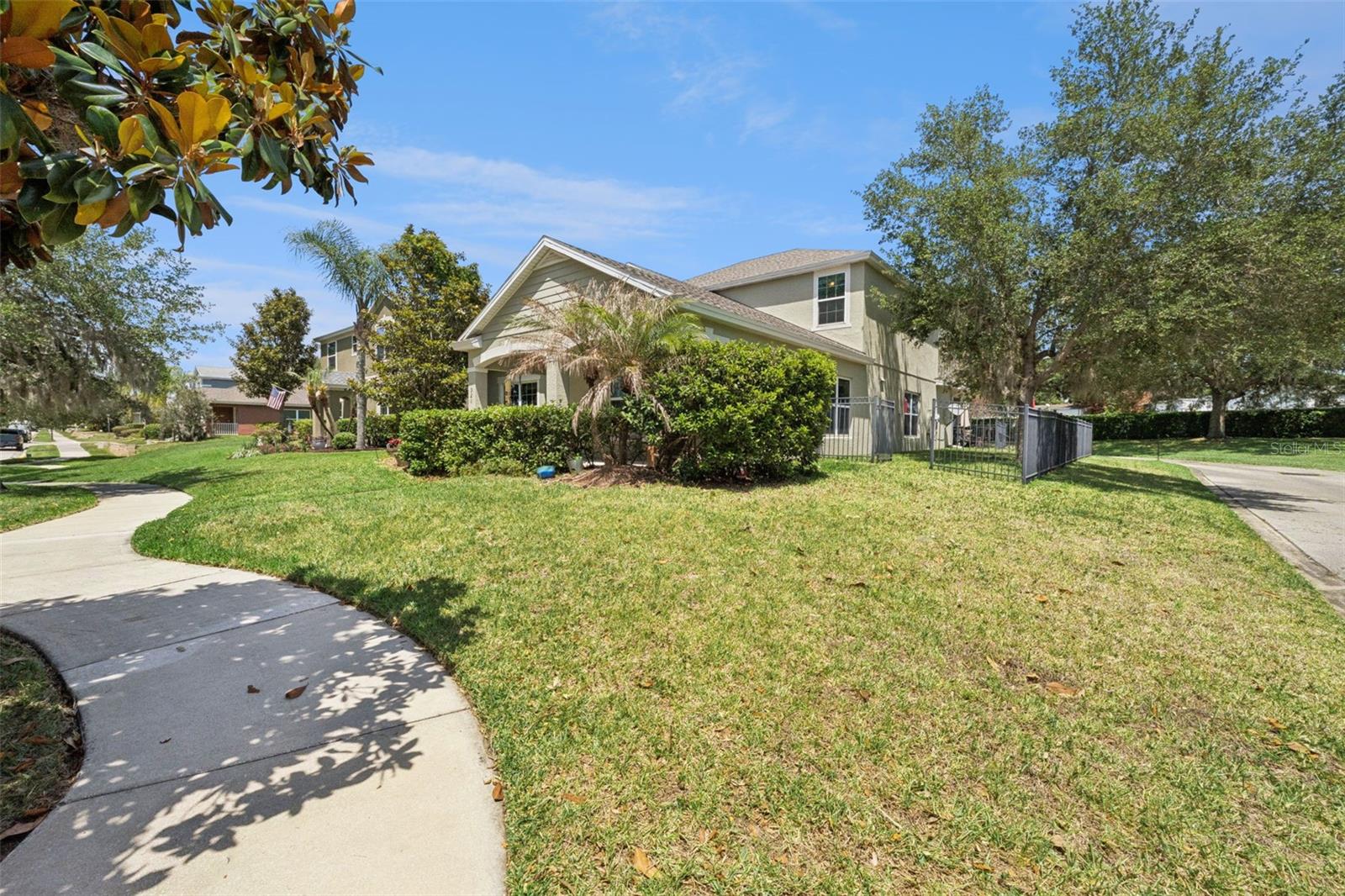 921 BENDING OAK TRAIL