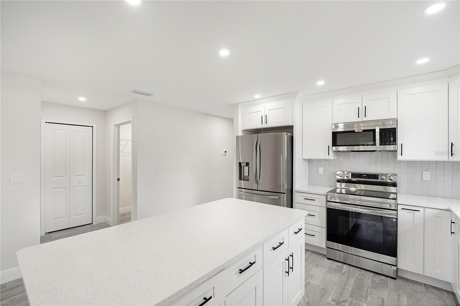 R F WILLIS OF MEMPHIS - Residential