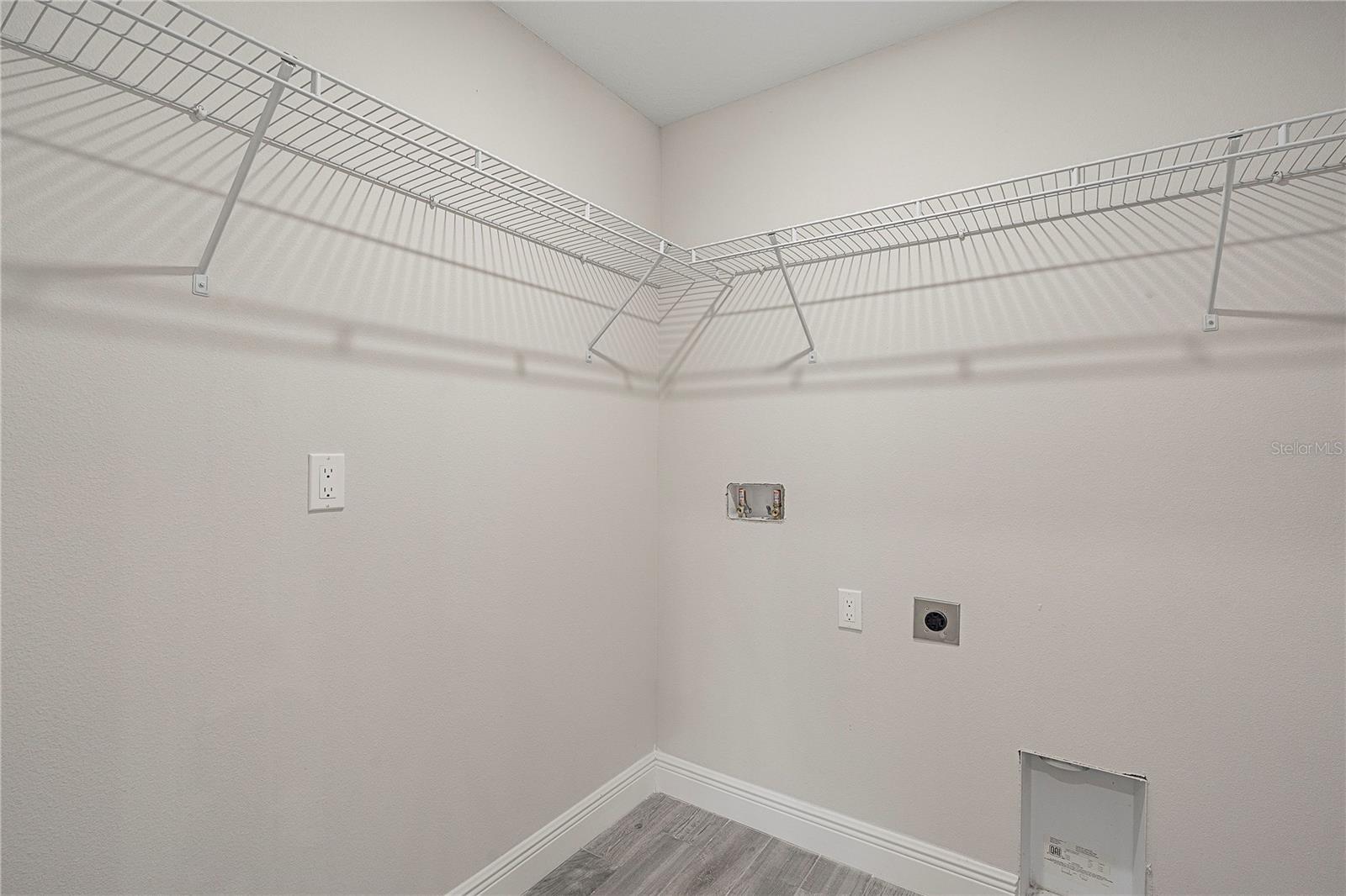 R F WILLIS OF MEMPHIS - Residential