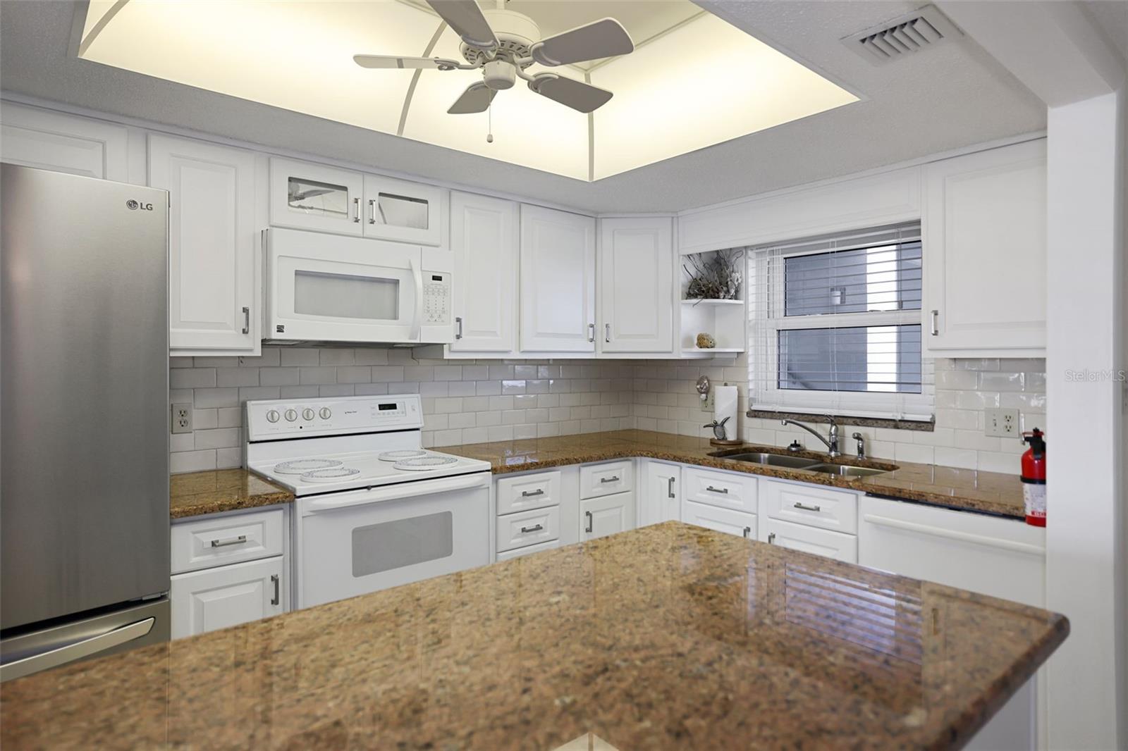7 ELGIN PLACE 510