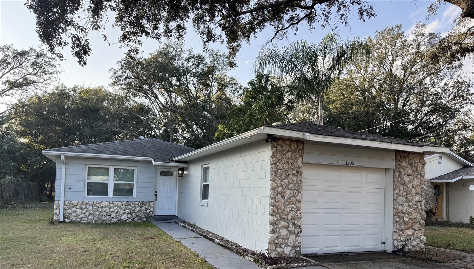 Welcome to this beautiful 3 bedroom, 2 bathroom home. This property boasts a beautiful kitchen with granite countertops that will make cooking and entertaining a joy. Close to major highways, dinning and shopping. Call today for a showing.