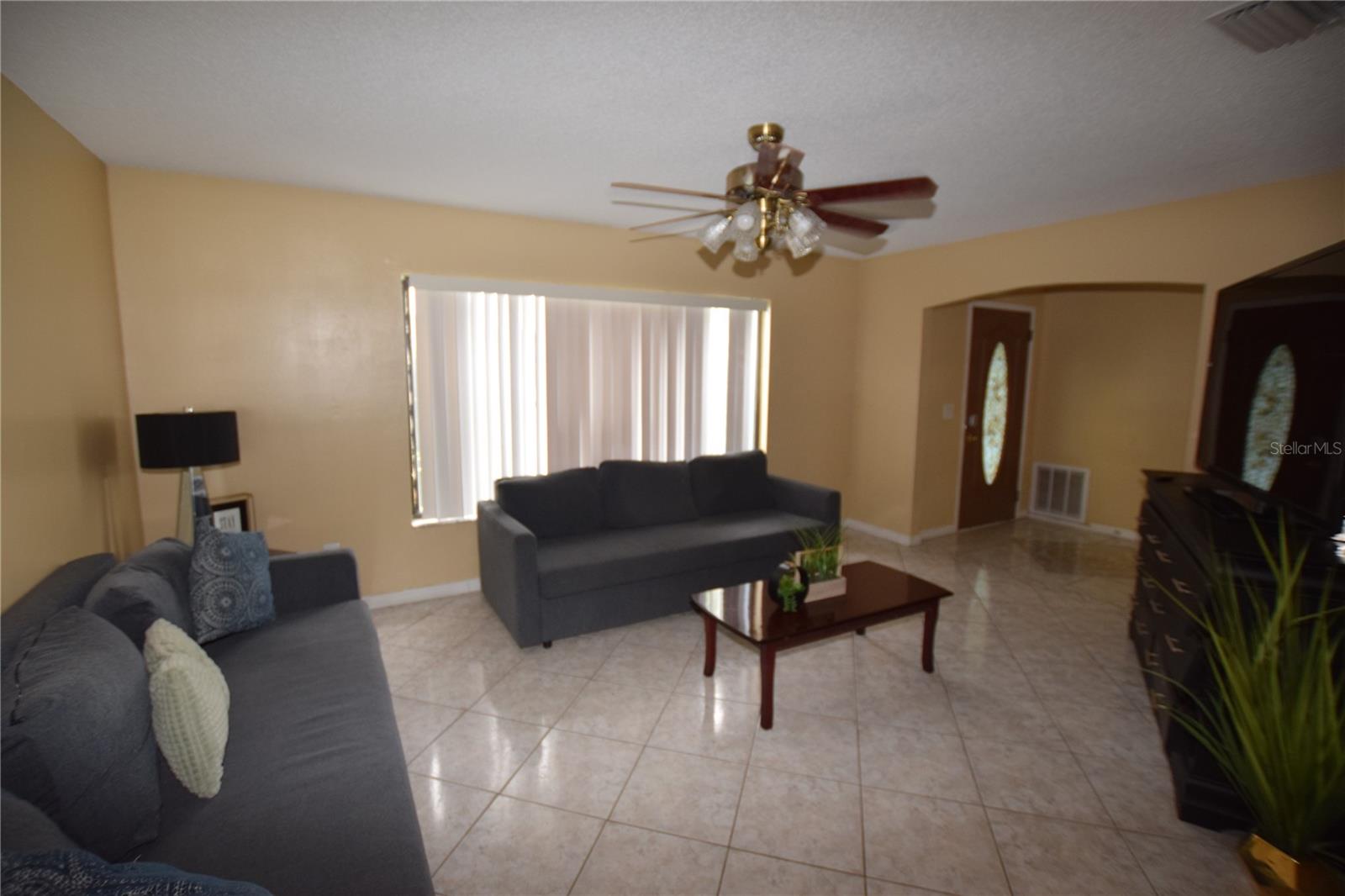 INDIAN RIDGE UNIT 02 - Residential Lease