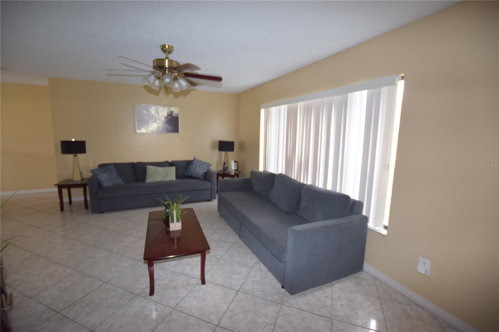 INDIAN RIDGE UNIT 02 - Residential Lease