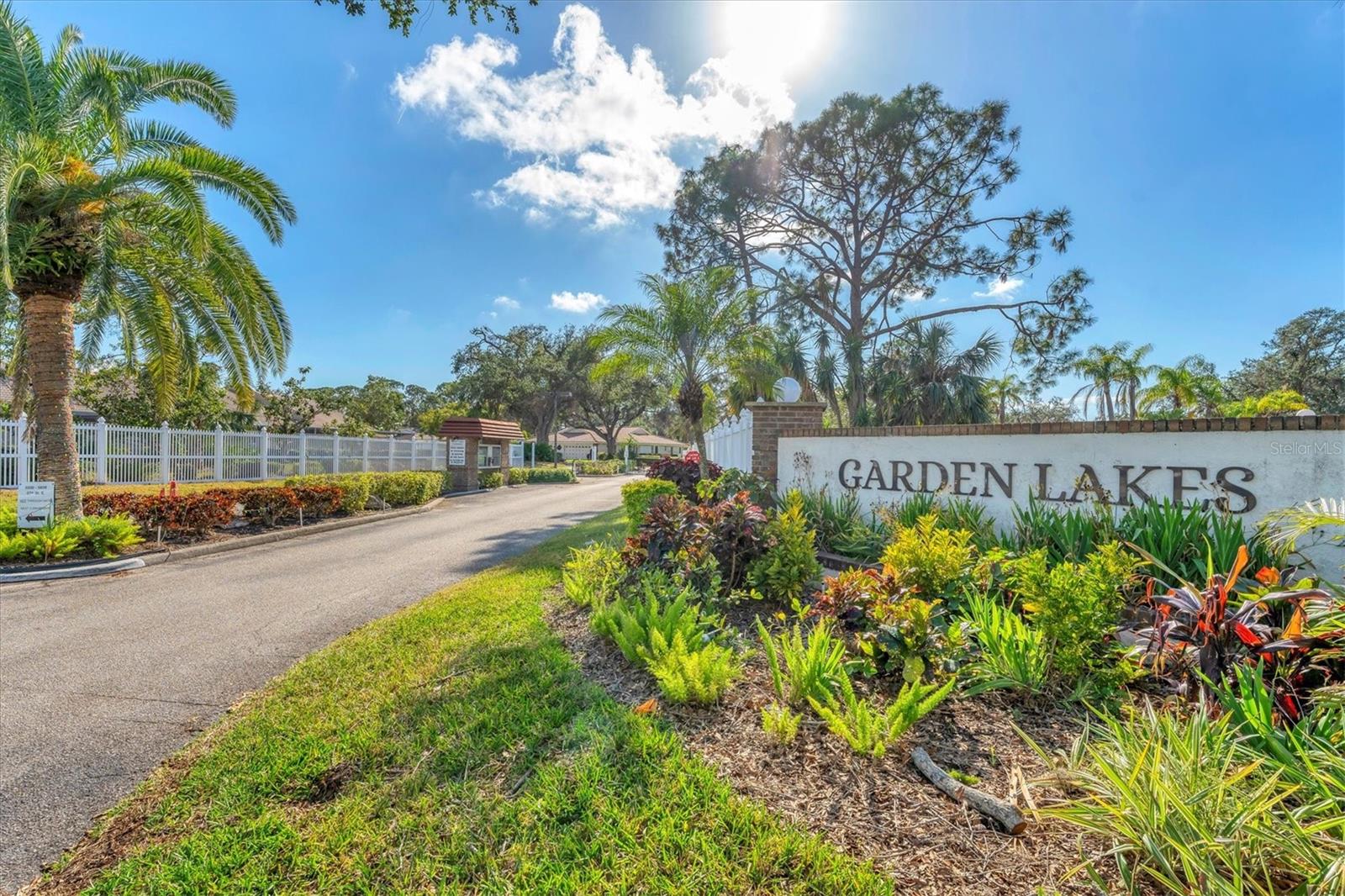 GARDEN LAKES VILLAGE SEC 4 - Residential