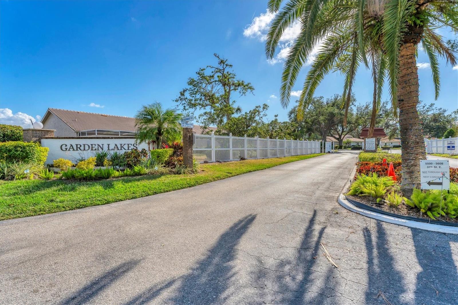 GARDEN LAKES VILLAGE SEC 4 - Residential