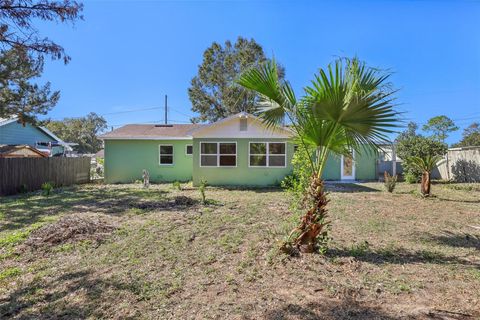 A home in EUSTIS