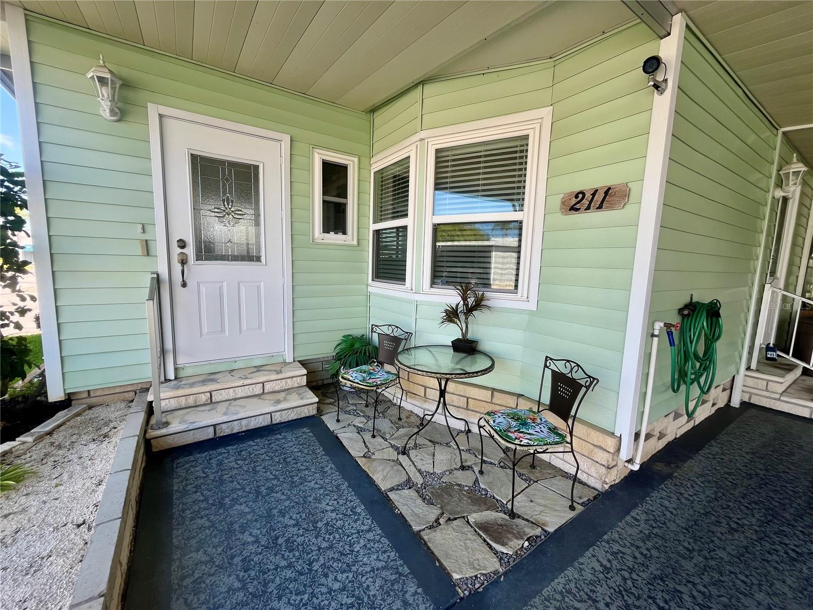 211 PINEBARK DRIVE