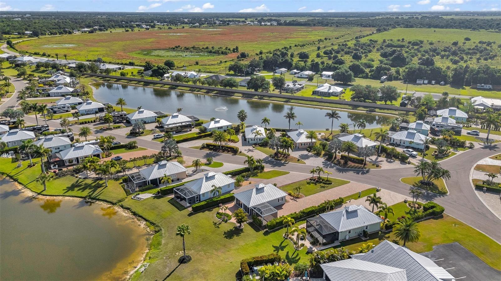 THORNTON CRK MOTORCOACH RESIDENCE - Residential
