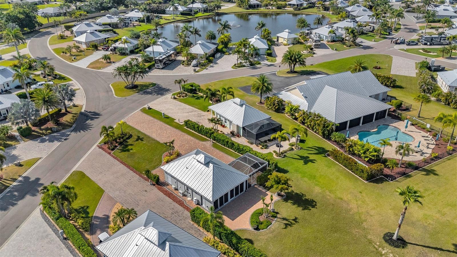 THORNTON CRK MOTORCOACH RESIDENCE - Residential