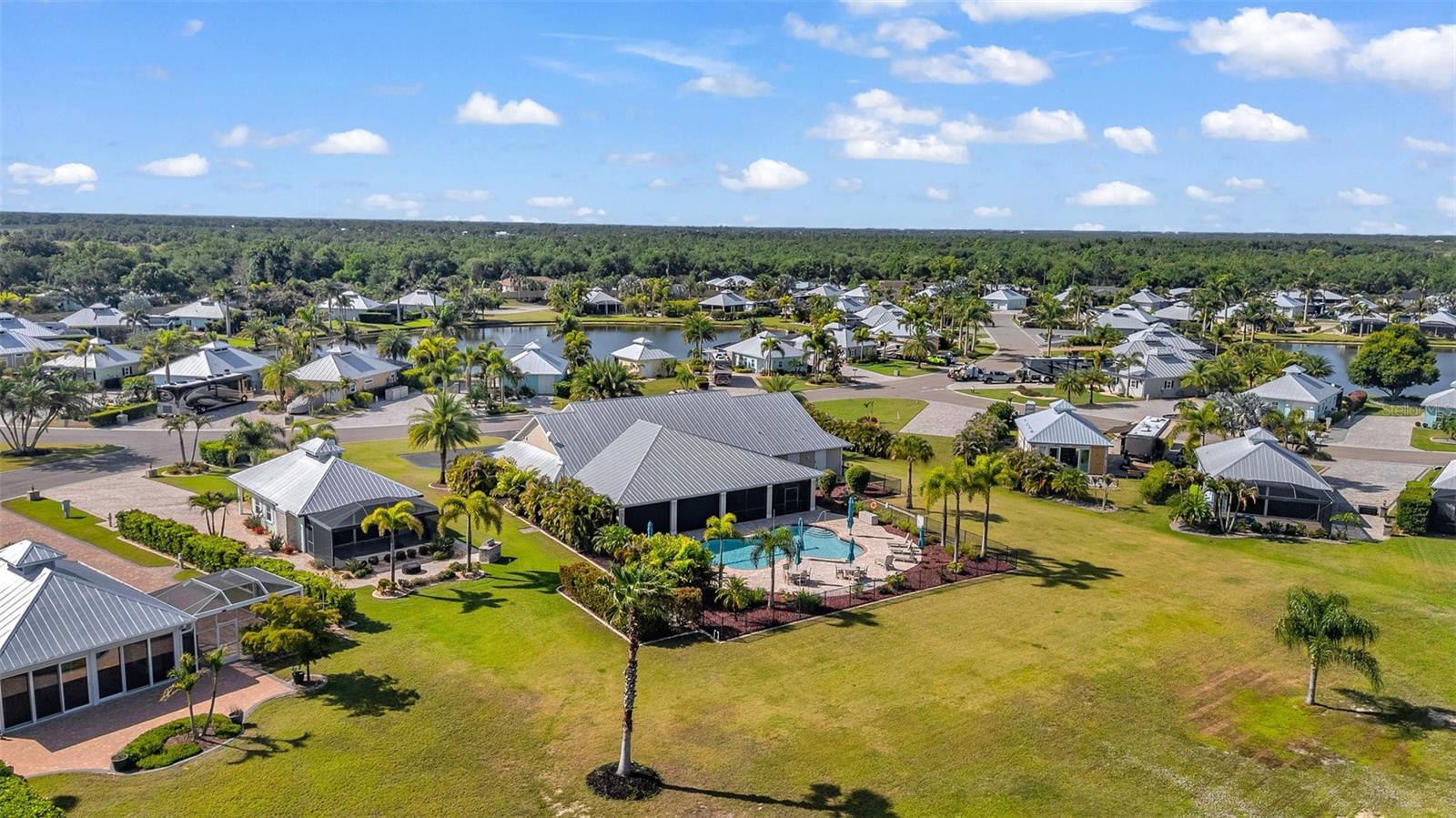 THORNTON CRK MOTORCOACH RESIDENCE - Residential