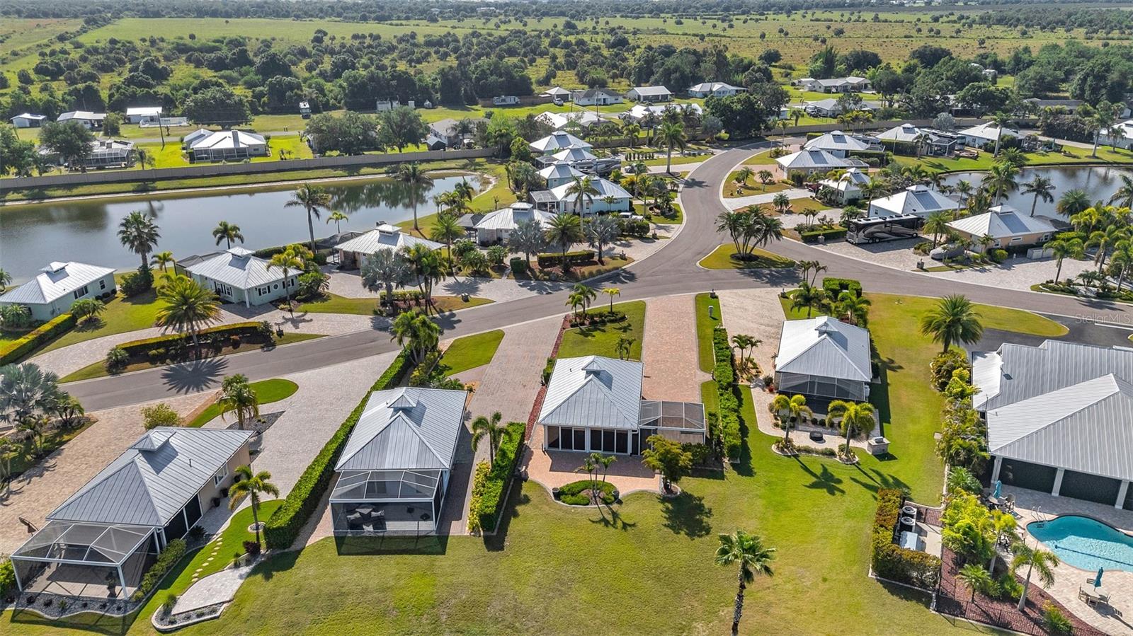 THORNTON CRK MOTORCOACH RESIDENCE - Residential