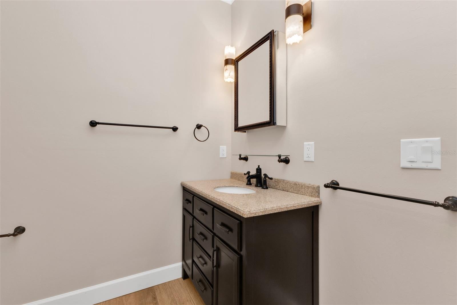 THORNTON CRK MOTORCOACH RESIDENCE - Residential