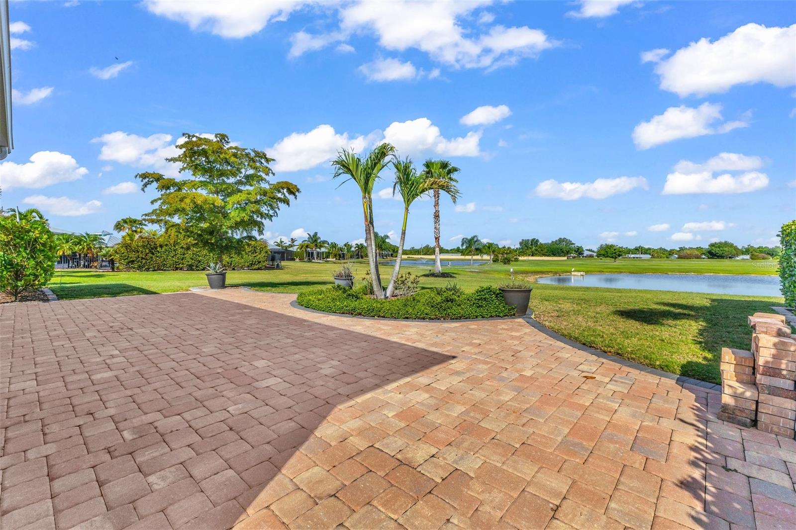 THORNTON CRK MOTORCOACH RESIDENCE - Residential