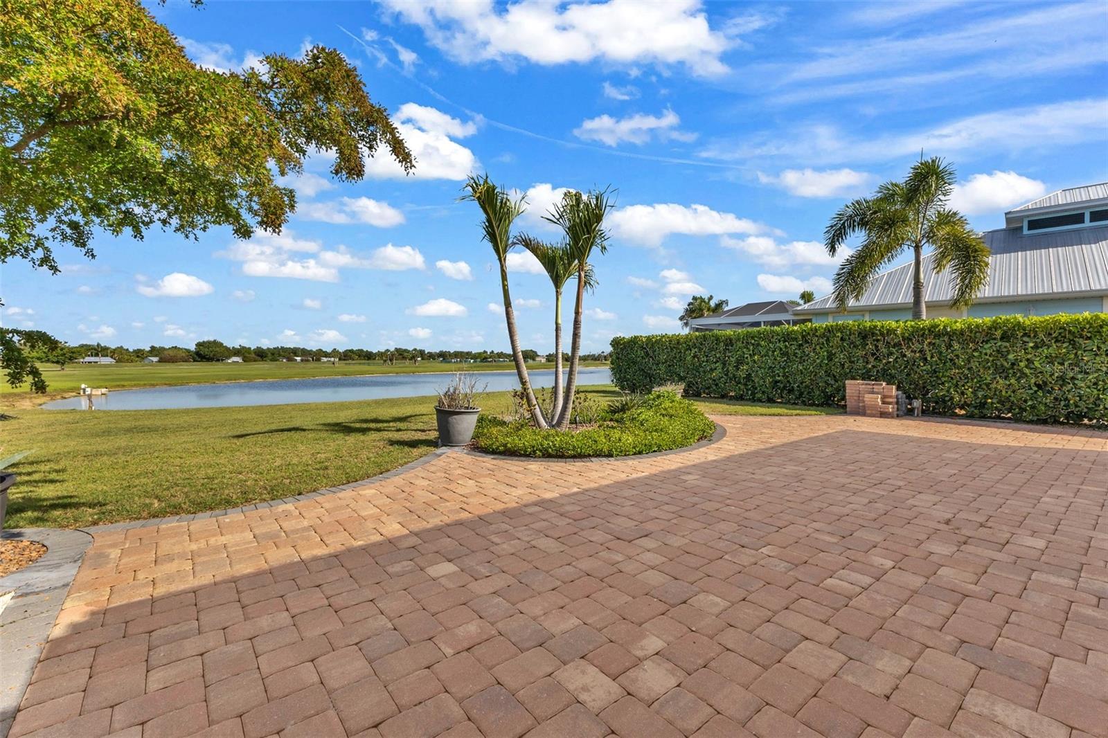 THORNTON CRK MOTORCOACH RESIDENCE - Residential